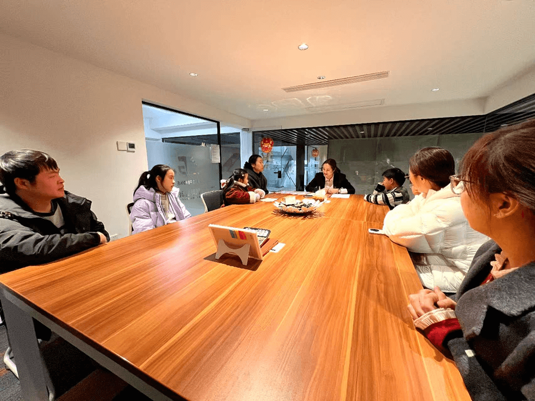 02 手をつないで夢を追いかける～第15回優秀社員児童賞